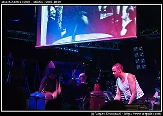 Description de cette image, également commentée ci-après