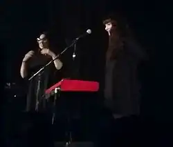 Description de l'image Milk_&_Bone_chez_la_théâtre_Rialto.jpg.