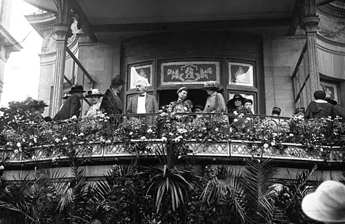 Aux côtés du président français Alexandre Millerand (1922).