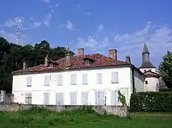 Maison noble du XVIe&nbsp;siècle, la plus ancienne de Mimizan, ayant certainement servi à loger les moines du prieuré bénédictin.