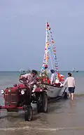 Mise à l'eau des bateaux pour la fête de la mer.