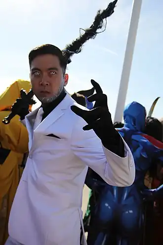 Cosplay de Mister Negative.