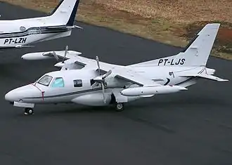 Un Mitsubishi MU-2B-60, le type d'appareil impliqué dans l'accident.