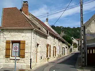 Maison ancienne, rue du Château d'eau.
