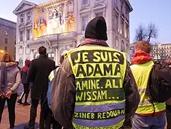 Soutien d'un Gilet jaune à Zineb Redouane, en janvier 2019.
