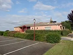 La salle des fêtes.