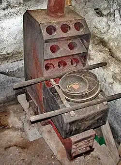 Chaudière moderne à noyaux d'olive.