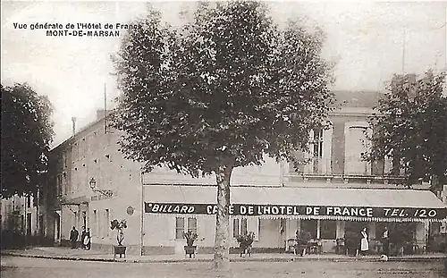 Hotel de France, au n°1 place Saint-Roch, à l'angle avec les allées Brouchet. Il est remplacé en 1972 par la résidence Saint-Roch.