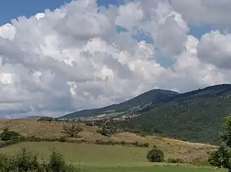 Mont Briançon au fond au centre.