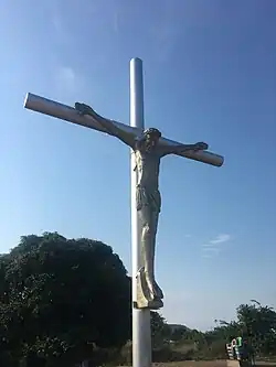 Croix au sommet, en mai 2019.