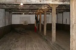 Salle dans la poudrière.