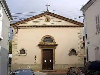 Façade de la chapelle, vue de la rue saint-Vincent-de-Paul