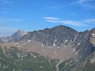 La montagne de la Seigne depuis la tête Sud des Fours à l'ouest.