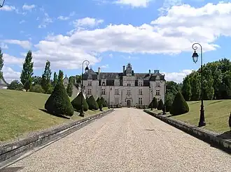 L'entrée du château