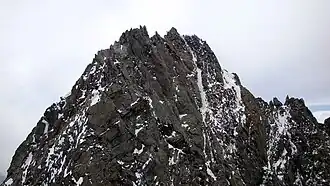 Vue du sommet du mont Brouillard depuis le col Émile Rey.