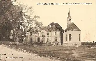 Monteneuf ː le château de la Voltais et sa chapelle au début du XXe&nbsp;siècle (carte postale).