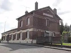 Ancien bâtiment voyageurs.
