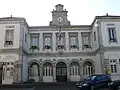 L'hôtel de ville.