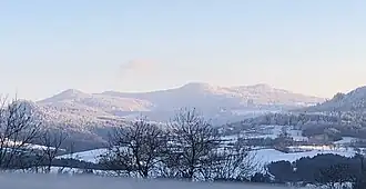 Vue du Montivernoux depuis Bessamorel (lieu-dit Messinhac).