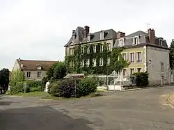 Le manoir, rue Denfer.