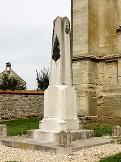 Monument aux morts.