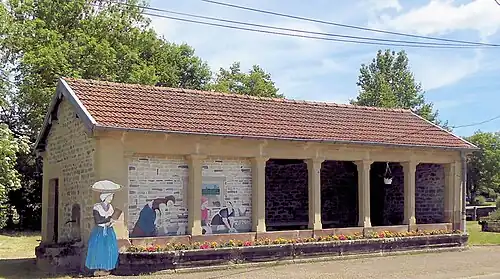 Le lavoir sur la Grande rue