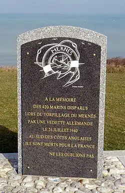 Stèle commémorative.