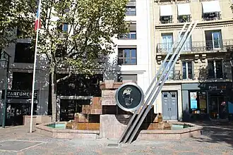 Image illustrative de l’article Place du Général-Leclerc (Saint-Mandé)