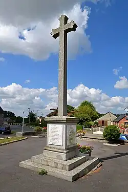 Le monument aux morts.