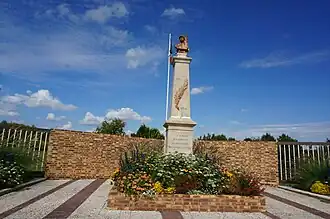 Le monument aux morts.