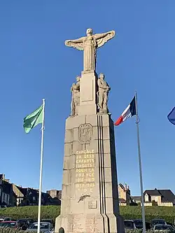Monument aux morts de Cancale.