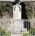 Le piédestal.