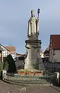 Le monument aux morts.