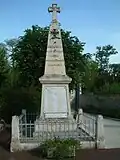 Le monument aux morts de 1914-1918 et 1939-1945.