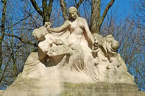 La race noire accueillie par la Belgique »(Monument aux pionniers belges au Congo, parc du Cinquantenaire à Bruxelles).