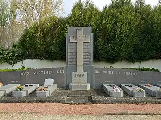 Monument aux victimes de l'incendie de 1949.