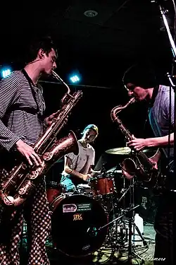 Description de l'image Moon Hooch, RIBCO, November 2014.jpg.