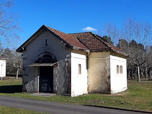 Morgue de l'hôpital, à l'arrière de la chapelle.