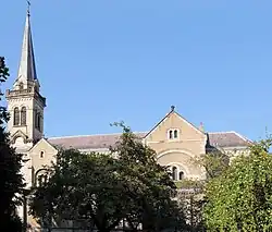L'église Saint-Martin, côté sud.