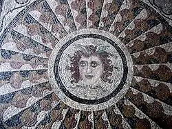 Mosaïque représentant la Méduse, Palais des grands maîtres de Rhodes, IIe&nbsp;siècle&nbsp;av. J.-C.