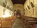 Nef et intérieur de l'église