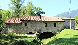 Un moulin.