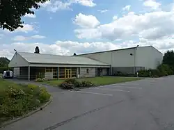 La salle polyvalente.