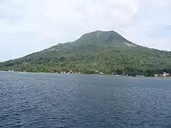 Le mont Guisiliban (571&nbsp;m).