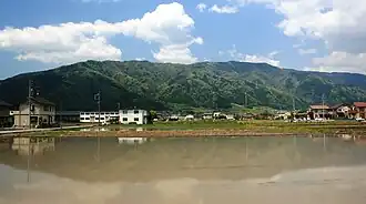 Vue du mont Ikeda depuis le bourg d'Ikeda.