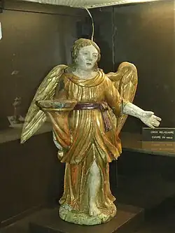 Ange céroféraire : porte-cierge. Abbaye de Moutier-d'Ahun. XVIIe&nbsp;siècle.