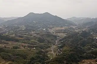 Vue du mont Tomi depuis le mont Iyogatake, Minamibōsō dans la préfecture de Chiba.