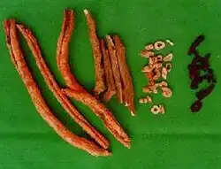 Racines de Paeonia suffruticosa, 牡丹皮 mǔdān pí, materia medica