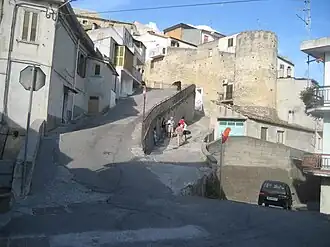 Remparts externes du château.
