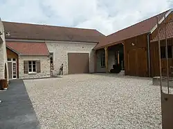 La cour du Musée de la moisson